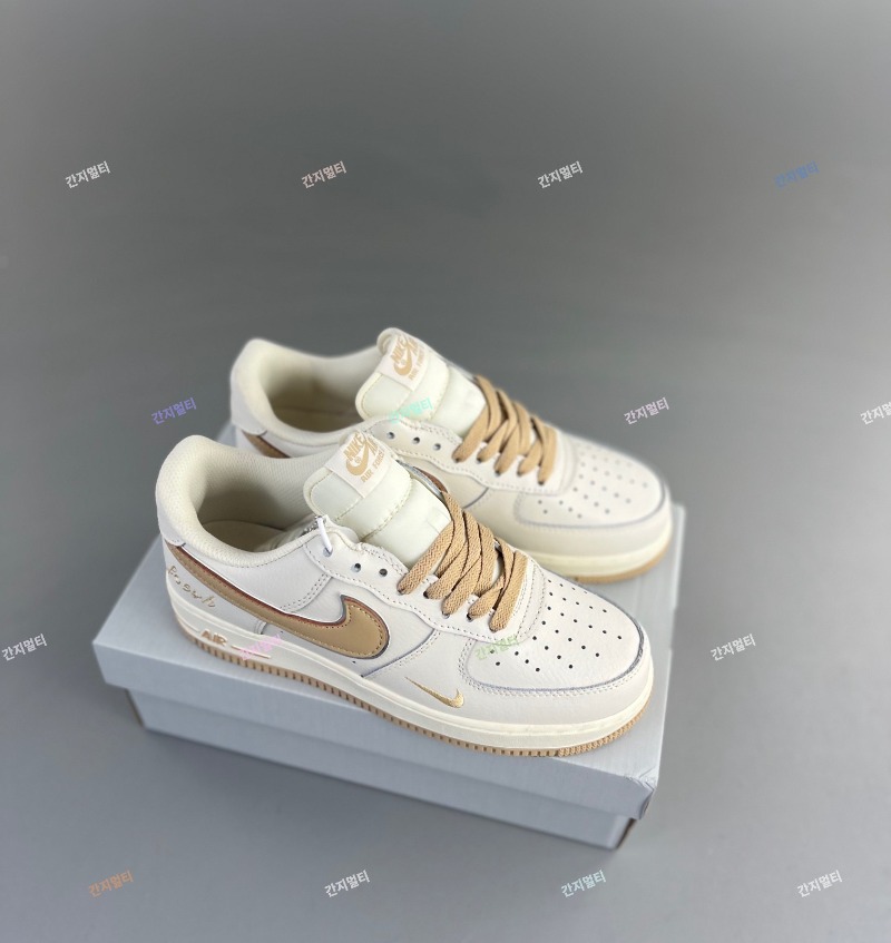 AJ7747_00002.jpg