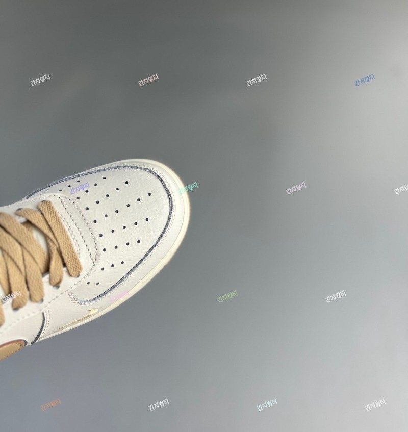 AJ7747_00003.jpg