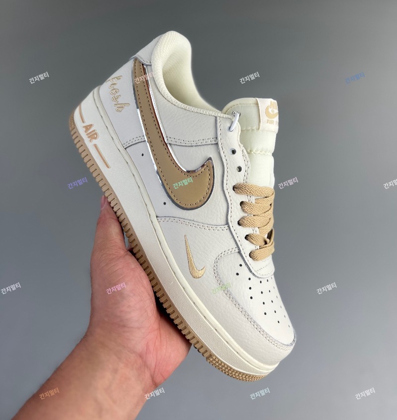 AJ7747_00004.jpg
