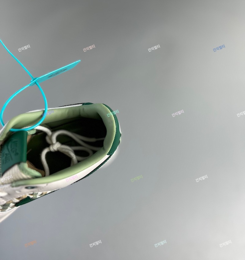 FN0369-101_00005.jpg