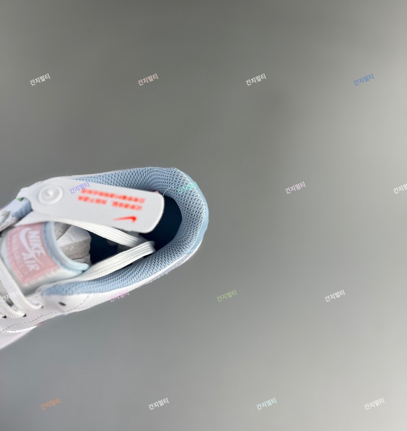 CW1574-100_00008.jpg