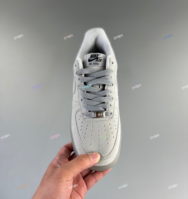 Reigning Champ x Nike Air Force 1 High PRM_00001.jpg