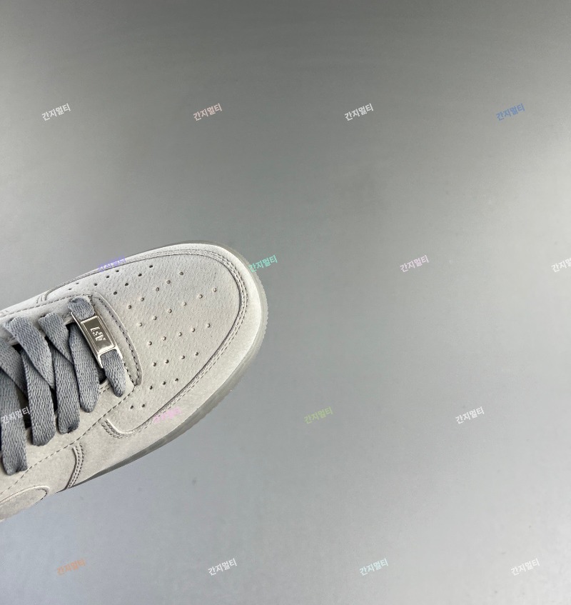 Reigning Champ x Nike Air Force 1 High PRM_00004.jpg