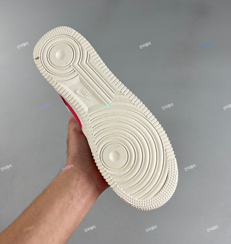 Nike Air Force 1 Low 红白_00005.jpg