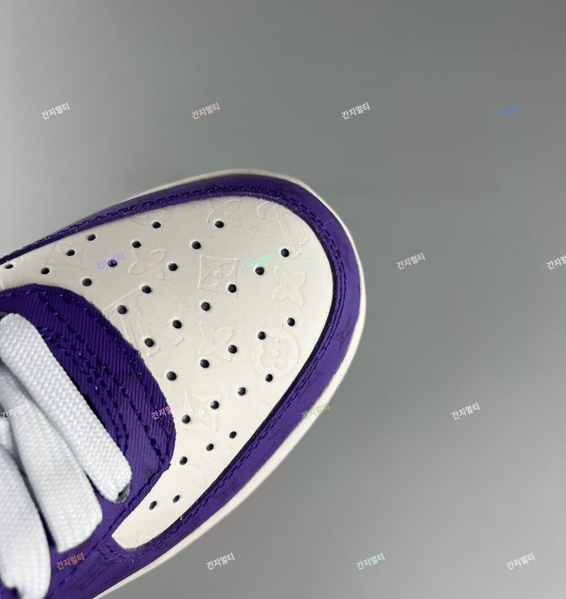 LV x Nike DM0970-100_00008.jpg