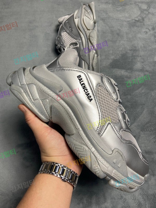 浅灰银 巴黎世家8层组合TPU复古鞋 536737 W2FS2 8100 Balenciaga Triple S Light Gray Silver 06.jp...(C066F).jpg