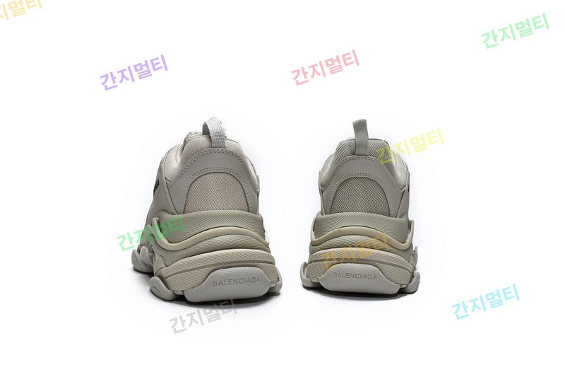 卡其色 巴黎世家8层组合TPU复古鞋 534737 W2FW1 9700 Balenciaga Triple S Rice Ash 02.jpg(5BE0F).jpg