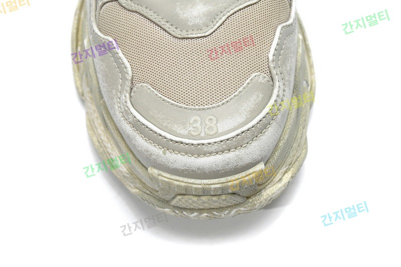 脏脏灰 巴黎世家8层组合TPU复古鞋 536737 W3CN3 9700 Balenciaga Triple S Beige 05.jpg(158E6).jpg