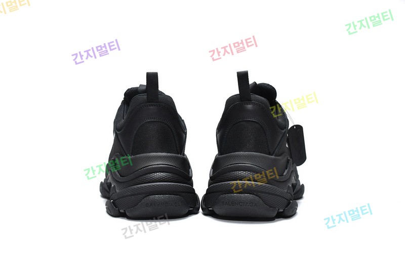 全黑不做旧 巴黎世家8层组合TPU复古鞋 541624 W0901 1000 Balenciaga Triple S Black 02.jpg(AB17F).jpg