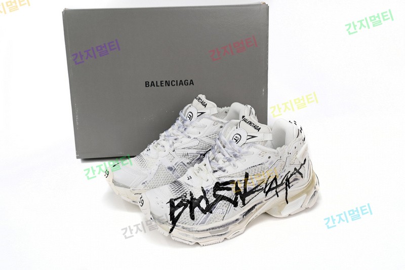 白黑字-88 巴黎世家7代减震运动跑步鞋 677402 W3RBQ 9010 Balenciaga Runner White And Black Charact...(829D5).jpg