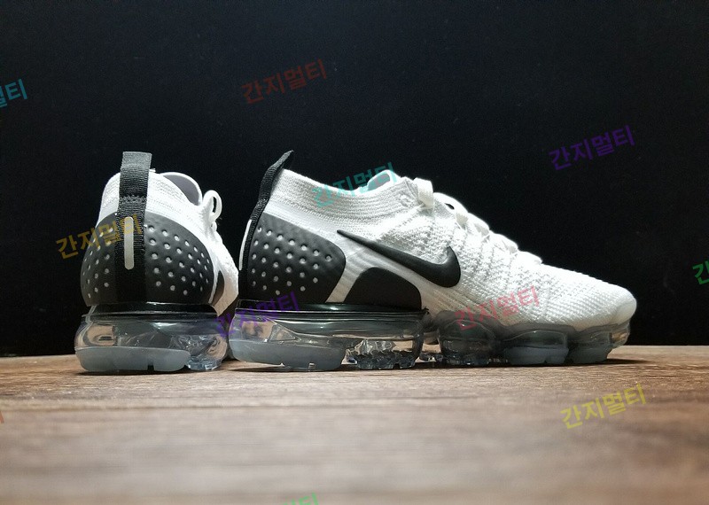 942842-103！Nike Air VaporMax Flyknit 2.0 W！原汁原味实拍！微商首选！(4B6A4).jpg