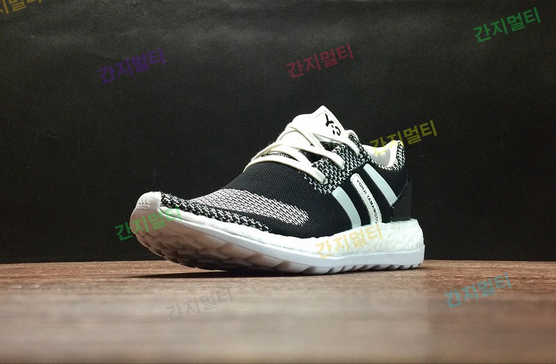 Adidas Y3 Primeknit Pure Boost！太极！AQ5731！原滋原味实拍！微商首选！(B5E23).jpg