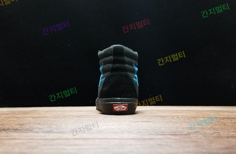 VN0003T0UA2！WTAPS x Vans Vault OG SK8-Hi LX Blue Flame(9C55D).jpg