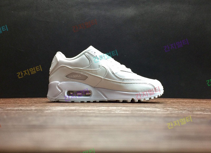 真标 耐克∕NIKE AIR MAX90 302519-113皮面！原滋原味实拍！微商首选！(071D7).jpg