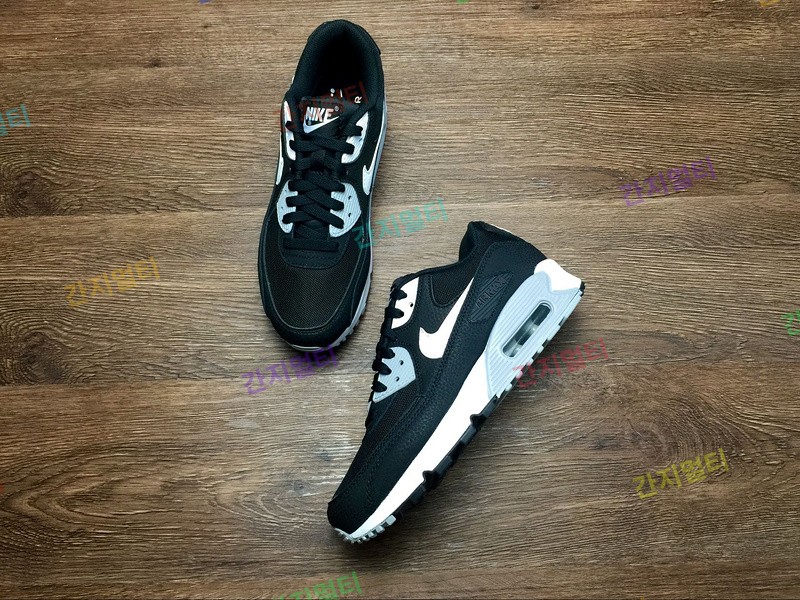真标  耐克 AIR MAX90 616730-012！原滋原味实拍！微商首选！(2EE42).jpg