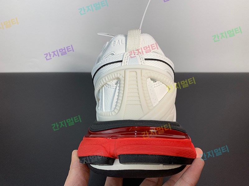 69A9EAA3-3E8B-4925-B9E9-E23F96E171C1.jpeg(652B8).jpg