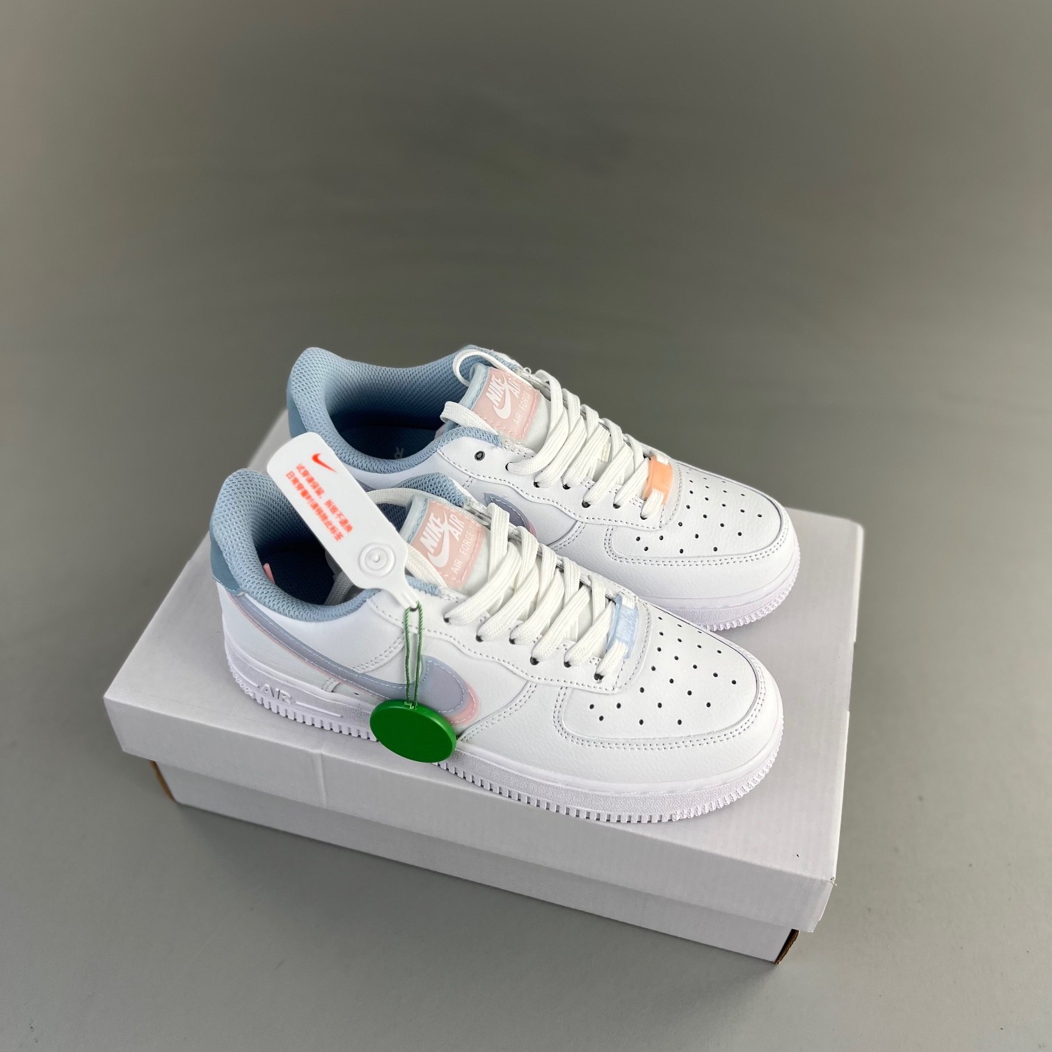 나이키 에어포스 1 LV8 더블 스우시 Nike Air Force 1 LV8 Double Swoosh CW1574-100
