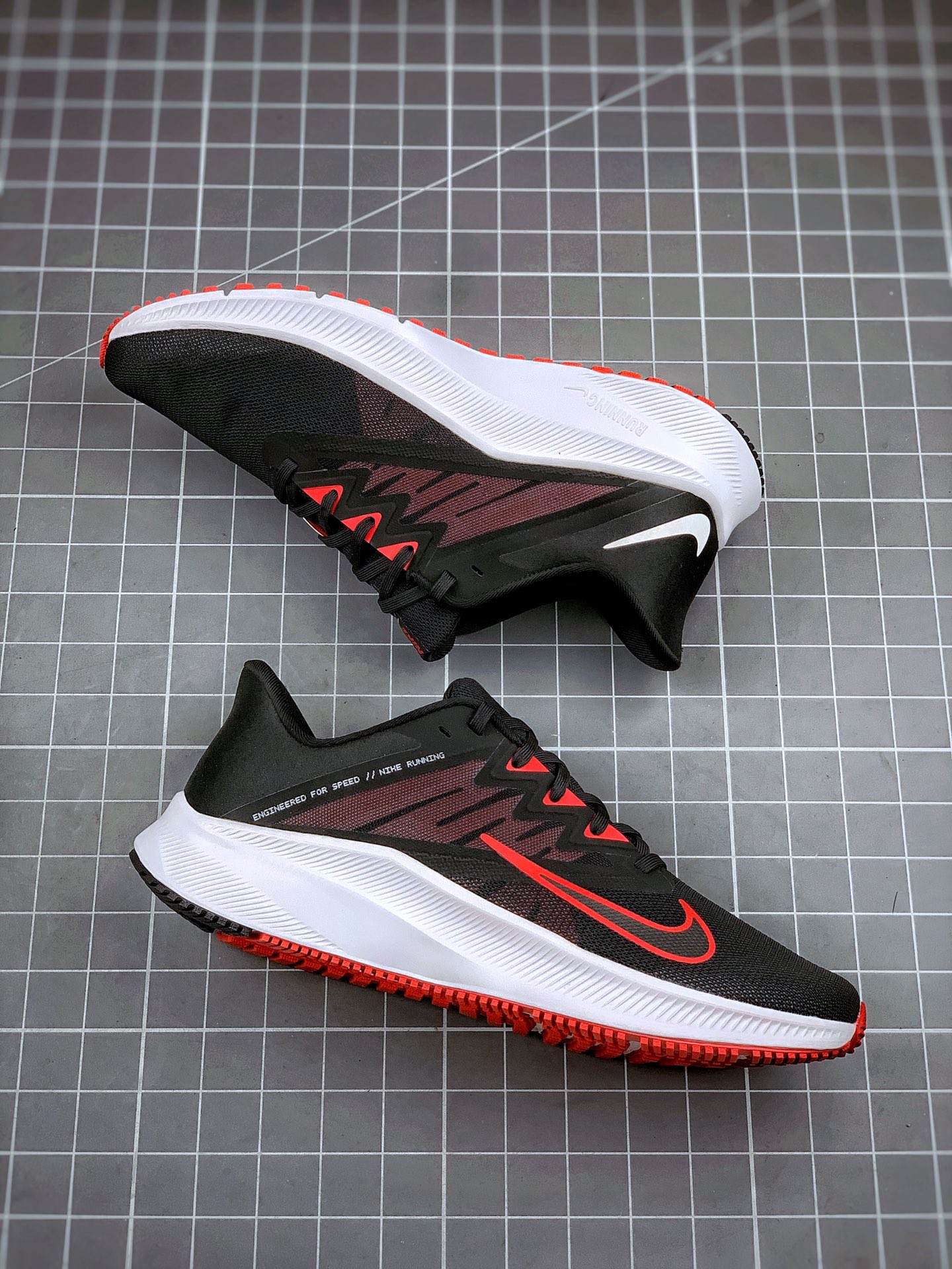 나이키 줌 퀘스트 3 NIKE ZOOM QUEST 3 CD0230-004