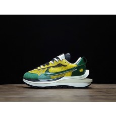 나이키 사카이 베이퍼와플 nike sacai VaporWaffle 3.0 CV1363-700