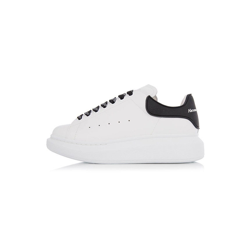 알렉산더 맥퀸 오버솔 스니커즈 화이트 블랙 Alexander McQueen MCQ10009