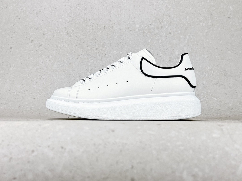 알렉산더 맥퀸 오버솔 Alexander McQueen oversized MCQ10008